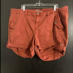Torrid Rust-Colored Shorts – Size 24